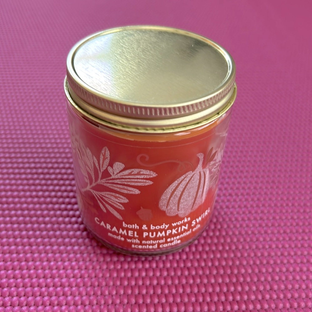 Bath & Bodyworks single wick candle.